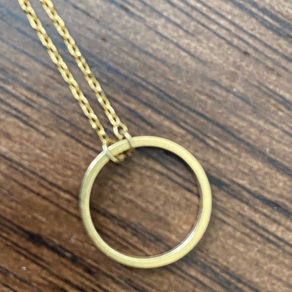 Beautiful gold necklace - Picture 6 of 6